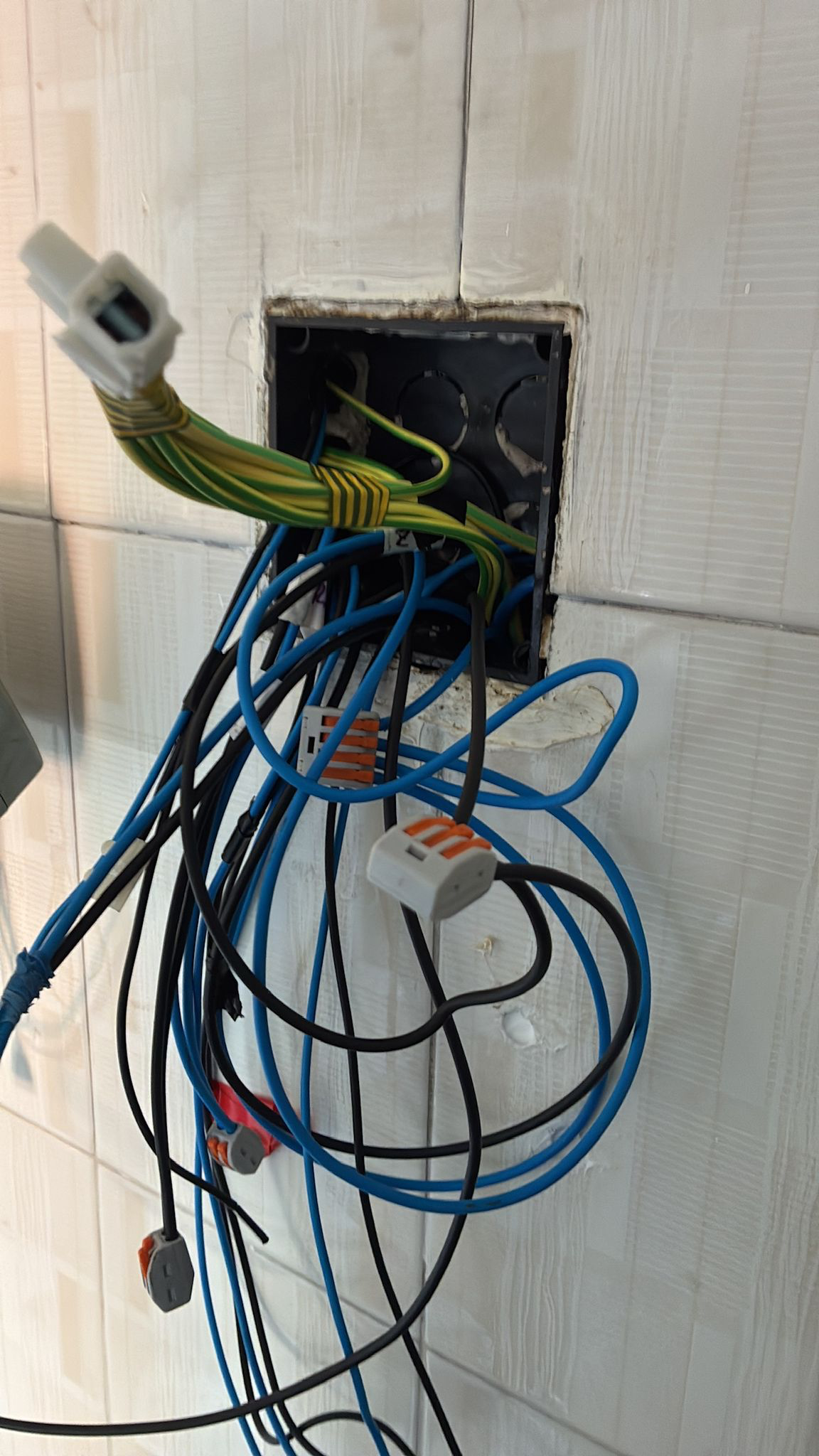 Imagen representativa de Electricidad en viviendas